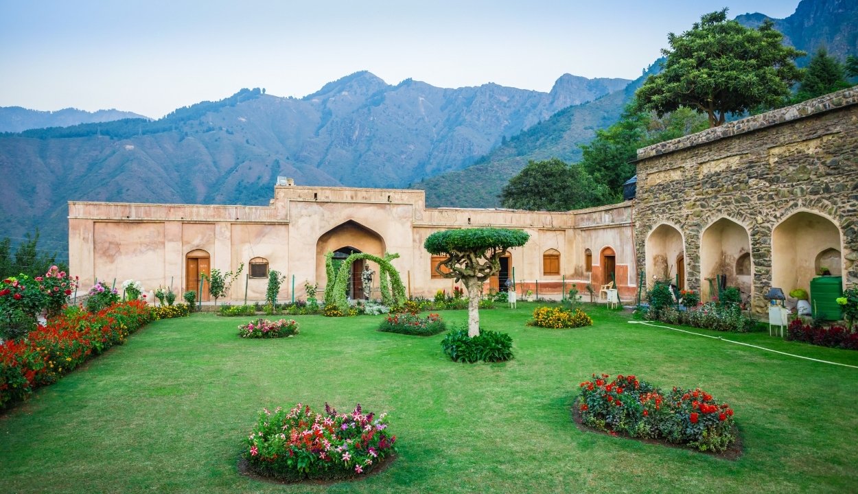 Kashmir Luxury Tour